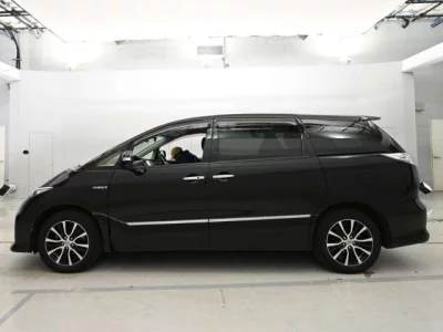 Toyota ESTIMA HYBRID
