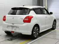 Suzuki SWIFT лот № 90338 оценка R  с аукциона в Японии 1