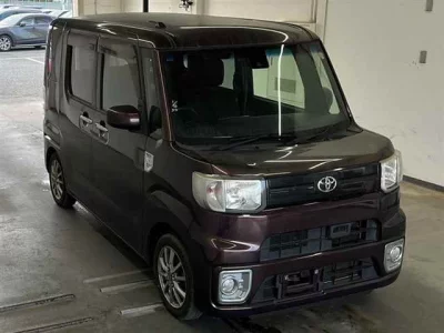 Toyota PIXIS MEGA