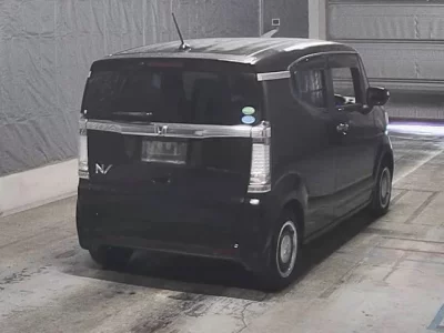 Honda N BOX SLASH