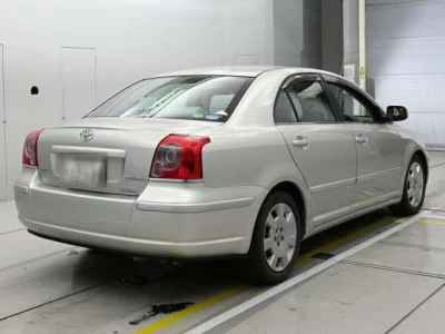 Toyota AVENSIS SEDAN