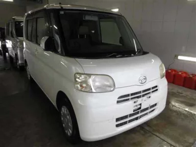 Daihatsu TANTO  с аукциона в Японии
