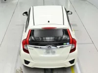 Honda FIT лот № 90393 оценка R  с аукциона в Японии 7