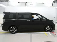 Honda STEP WAGON лот № 30270 оценка 3.5  с аукциона в Японии 2