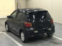 Toyota VITZ лот № 6004 оценка R  с аукциона в Японии 1