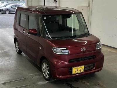 Daihatsu TANTO  с аукциона в Японии