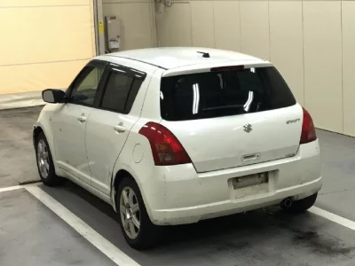 Suzuki SWIFT  с аукциона в Японии