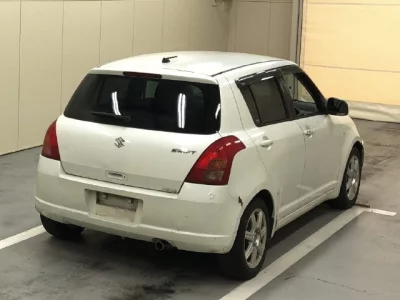 Suzuki SWIFT  с аукциона в Японии