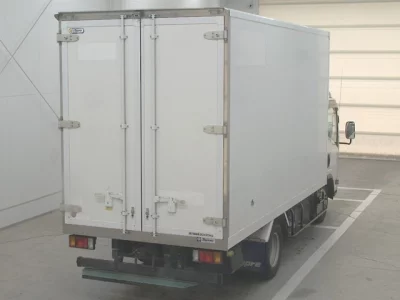 Isuzu ELF  с аукциона в Японии