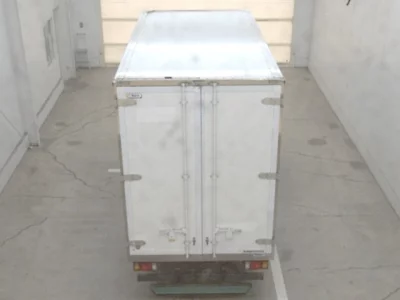 Isuzu ELF  с аукциона в Японии