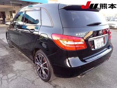 Mercedes-Benz B CLASS