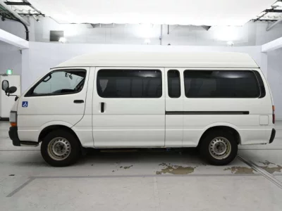 Toyota HIACE VAN  с аукциона в Японии
