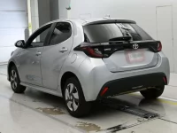 Toyota YARIS лот № 30305 оценка R  с аукциона в Японии 5