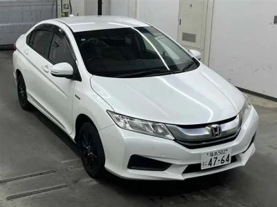 Honda GRACE  с аукциона в Японии