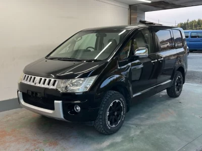 Mitsubishi DELICA D5