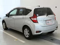 Nissan NOTE лот № 30318 оценка 4  с аукциона в Японии 5