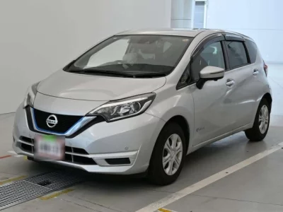 Nissan NOTE  с аукциона в Японии