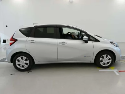 Nissan NOTE  с аукциона в Японии