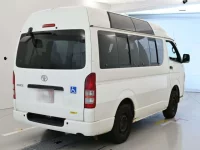 Toyota HIACE VAN лот № 30321 оценка 3  с аукциона в Японии 1