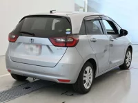 Honda FIT лот № 30331 оценка 4  с аукциона в Японии 1