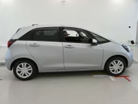 Honda FIT лот № 30331 оценка 4  с аукциона в Японии 2
