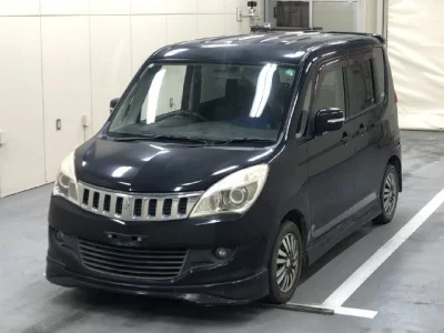 Mitsubishi DELICA D2