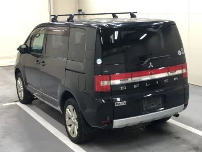 Mitsubishi DELICA D5