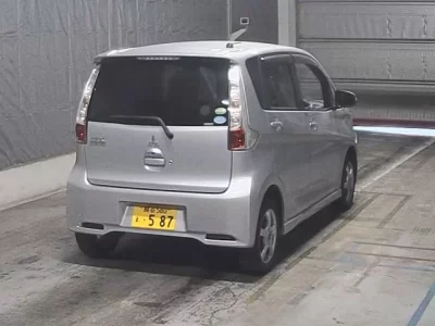 Mitsubishi EK CUSTOM