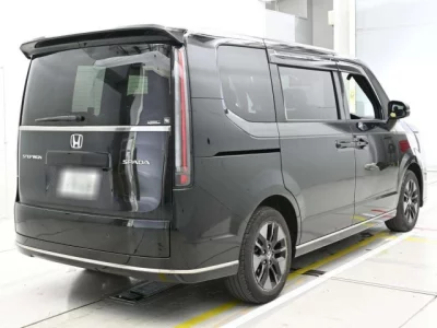 Honda STEP WAGON  с аукциона в Японии