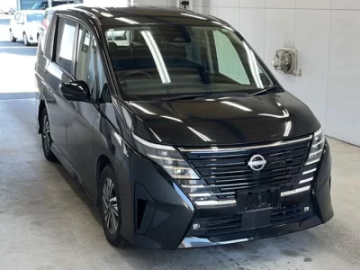 Nissan SERENA  с аукциона в Японии