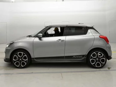 Suzuki SWIFT  с аукциона в Японии