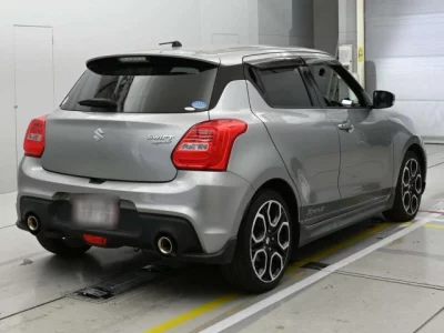 Suzuki SWIFT  с аукциона в Японии