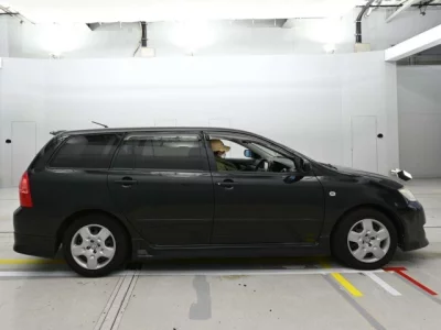 Toyota COROLLA FIELDER  с аукциона в Японии