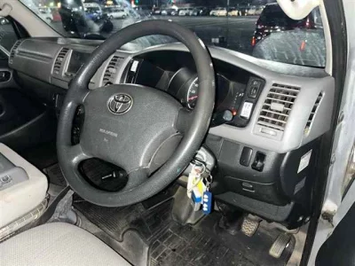 Toyota REGIUS ACE VAN