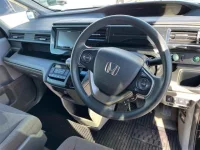 Honda STEP WAGON лот № 11061 оценка 4  с аукциона в Японии 2