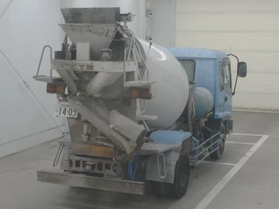 Isuzu FORWARD  с аукциона в Японии