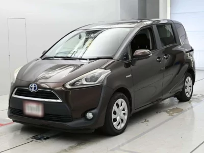 Toyota SIENTA  с аукциона в Японии