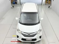 Honda FREED лот № 30403 оценка 3.5  с аукциона в Японии 6