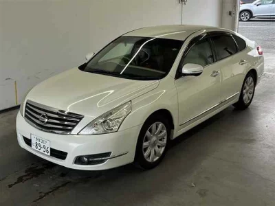 Nissan TEANA