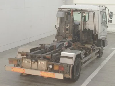 Isuzu FORWARD  с аукциона в Японии