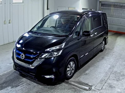 Nissan SERENA  с аукциона в Японии