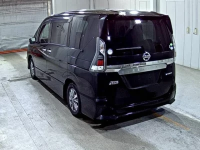 Nissan SERENA  с аукциона в Японии