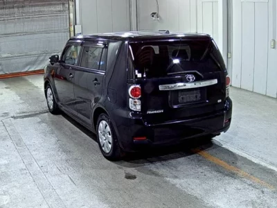 Toyota COROLLA RUMION