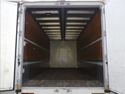 Isuzu FORWARD  с аукциона в Японии