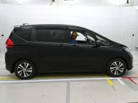 Honda FREED лот № 30451 оценка 3.5  с аукциона в Японии 2