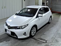 Toyota AURIS лот № 5178 оценка 4  с аукциона в Японии 3