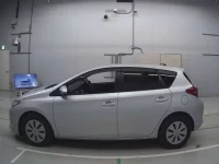 Toyota AURIS лот № 30461 оценка 3.5  с аукциона в Японии 3