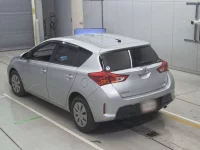 Toyota AURIS лот № 30461 оценка 3.5  с аукциона в Японии 5