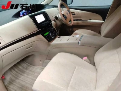 Toyota ESTIMA HYBRID