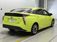 Toyota PRIUS лот № 11090 оценка RA  с аукциона в Японии 1